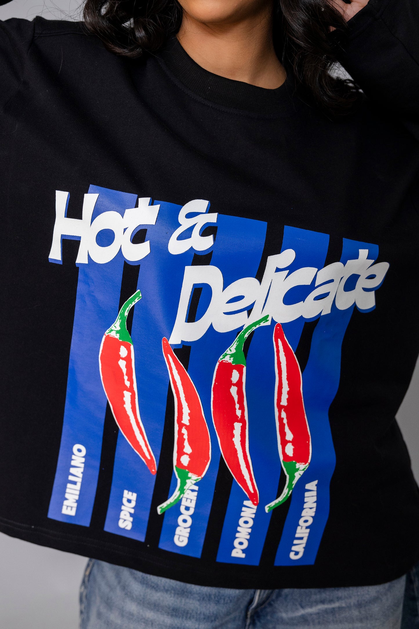 Hot & Delicate T-shirt (unisex)