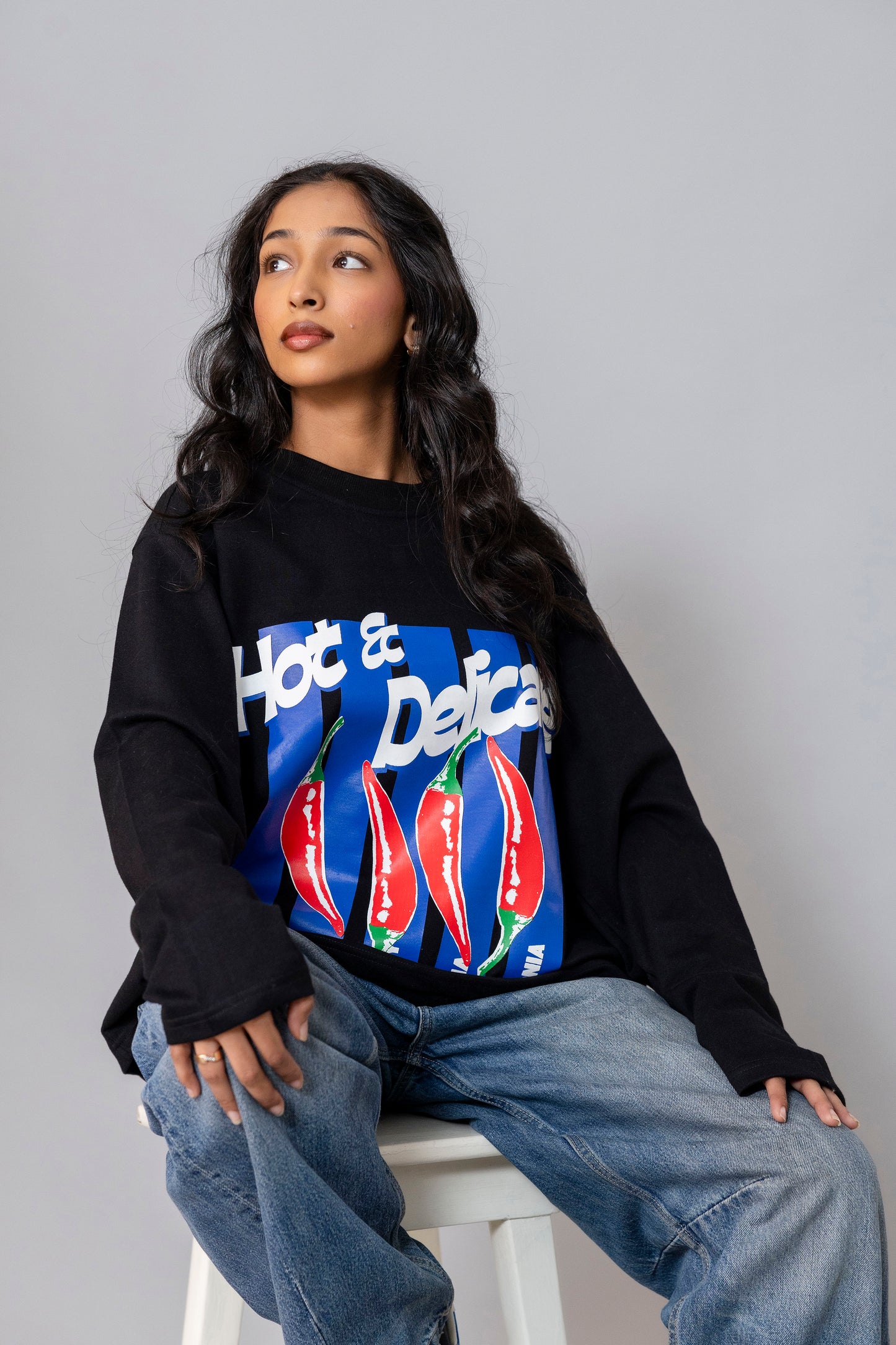 Hot & Delicate T-shirt (unisex)