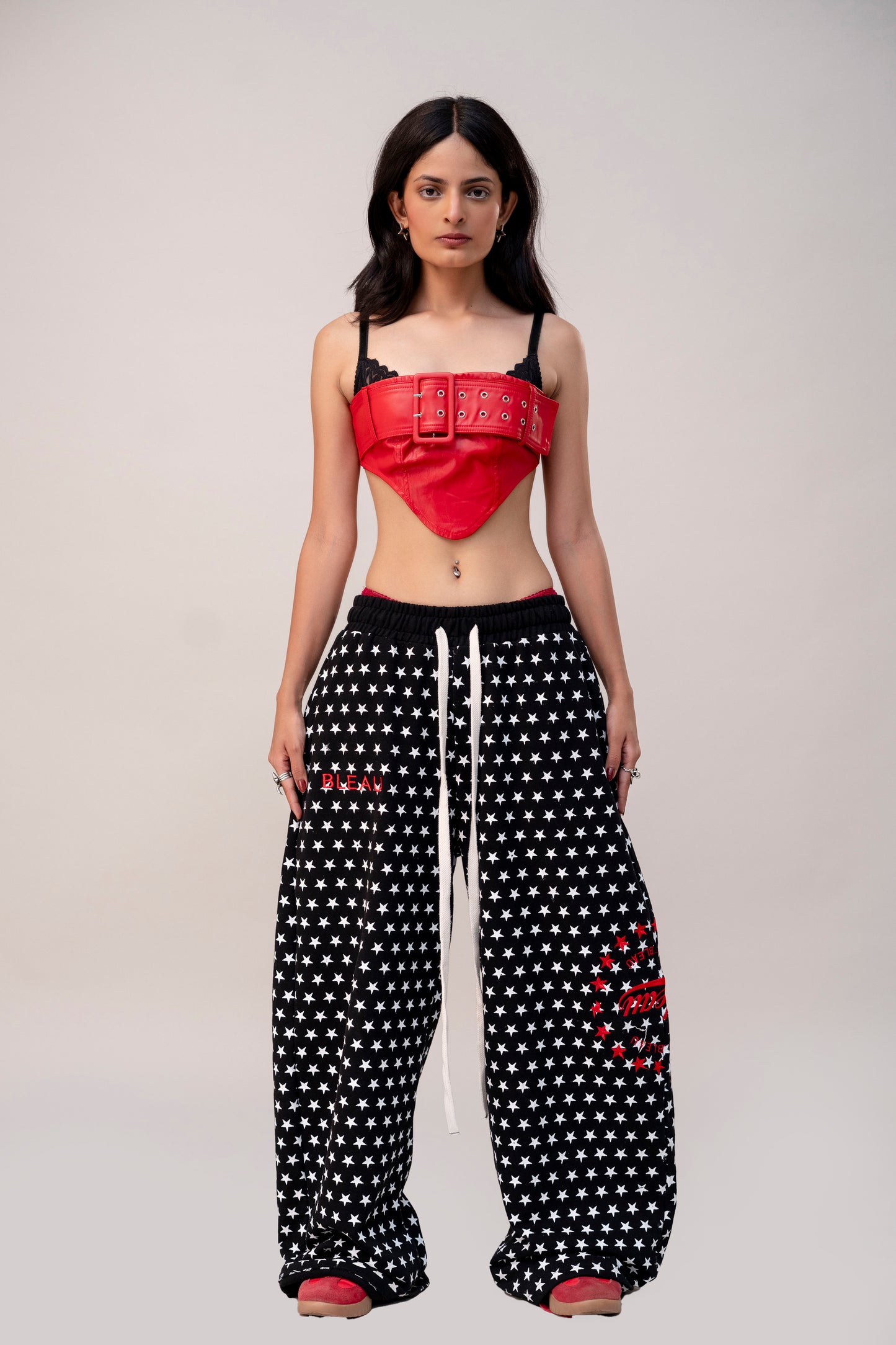 BLACK STAR SWEATPANT