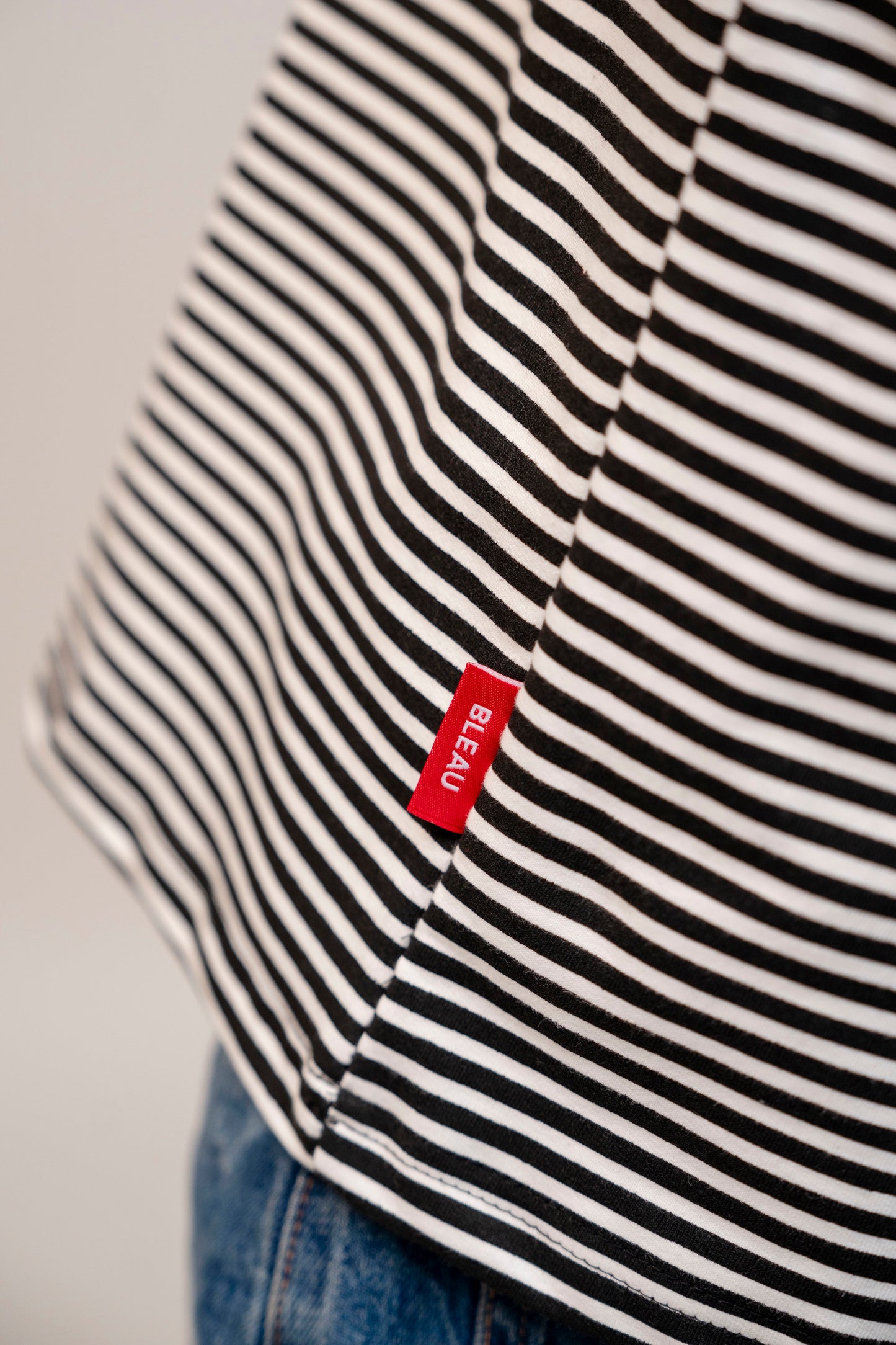 BLACK AND WHITE STRIPES