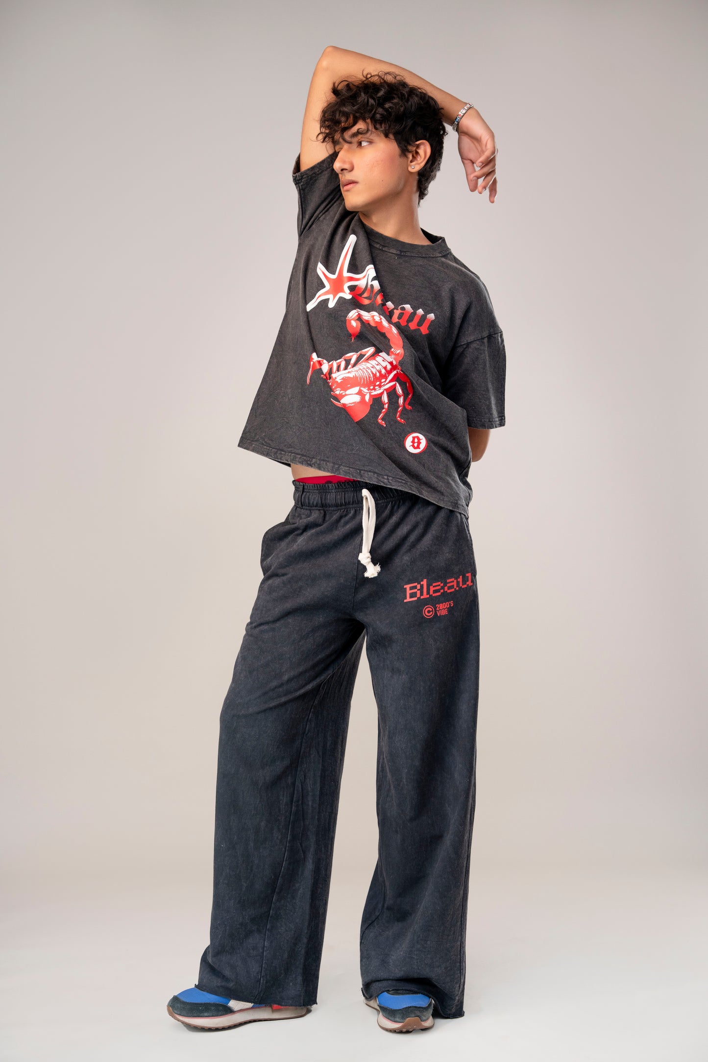 co-rd set (tee + sweatpants )