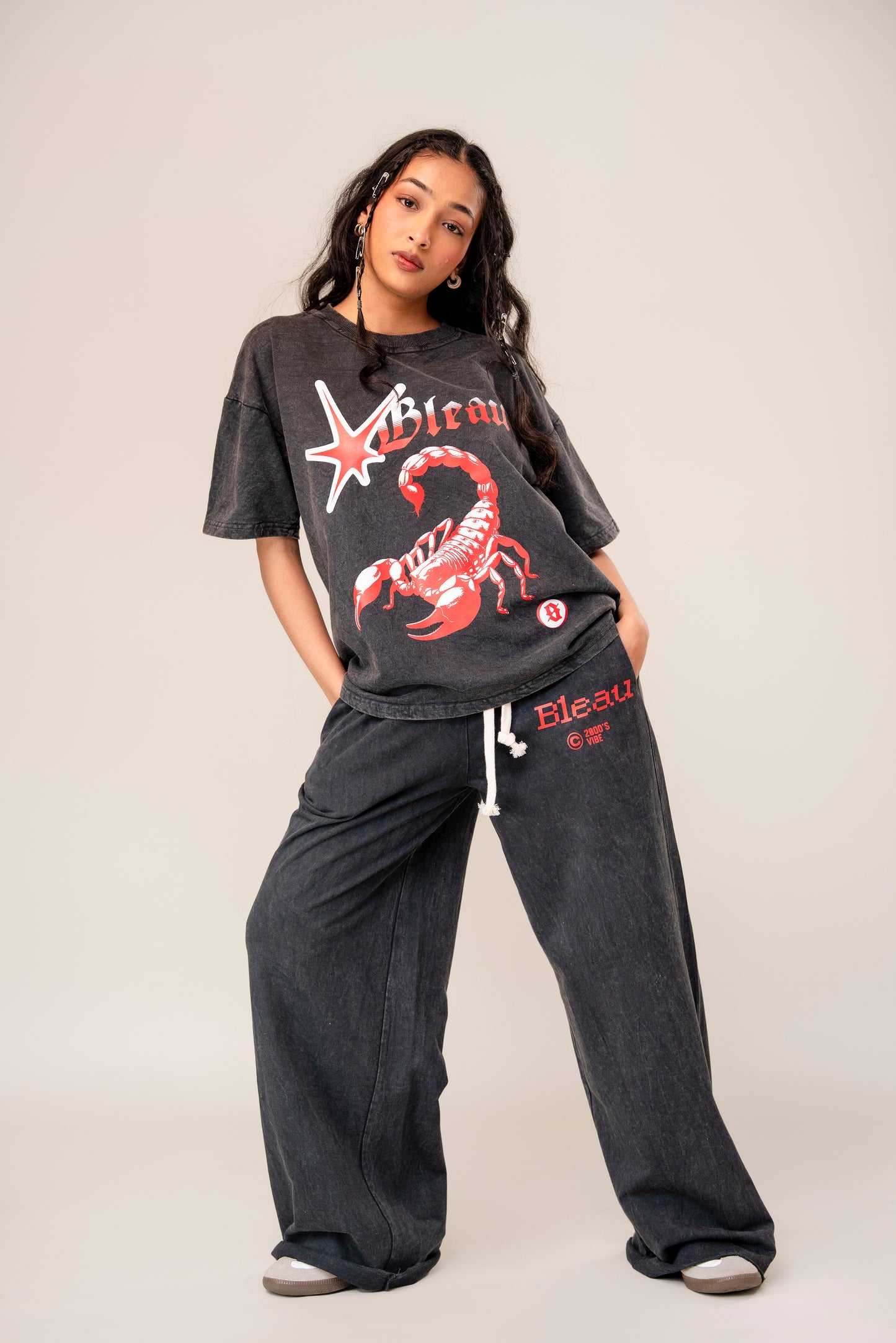 co-rd set (tee + sweatpants )