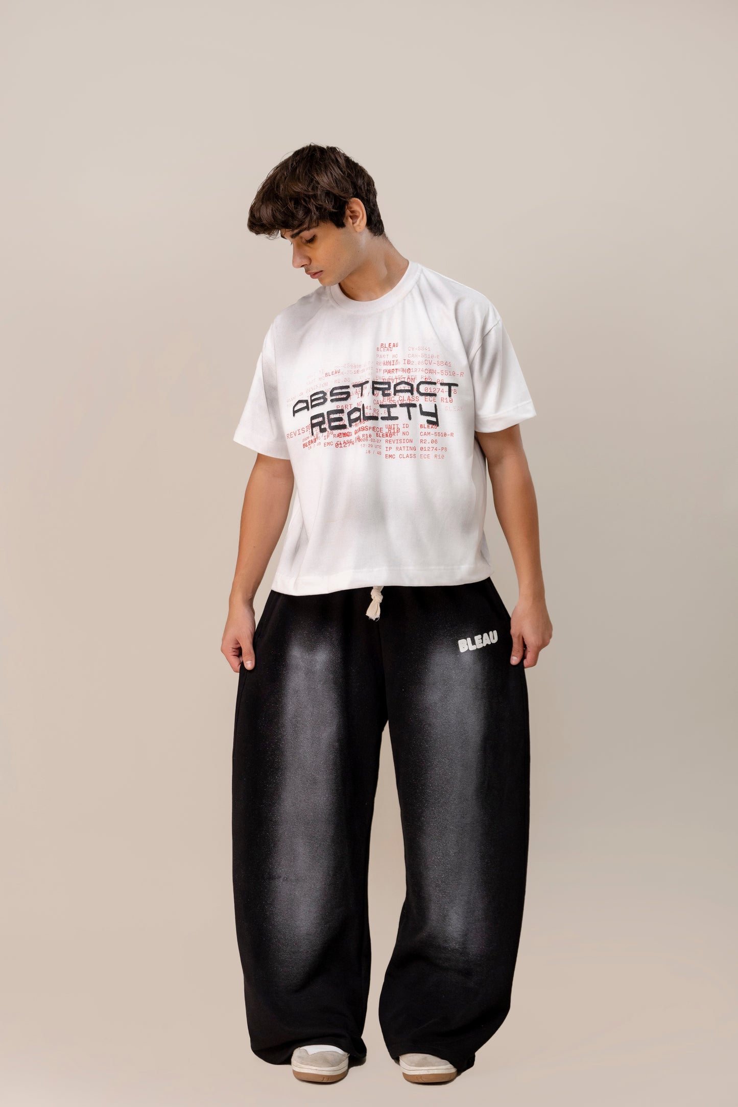 co-rd set (Dirt Effect T-shirt & Black Spray Sweatpants)