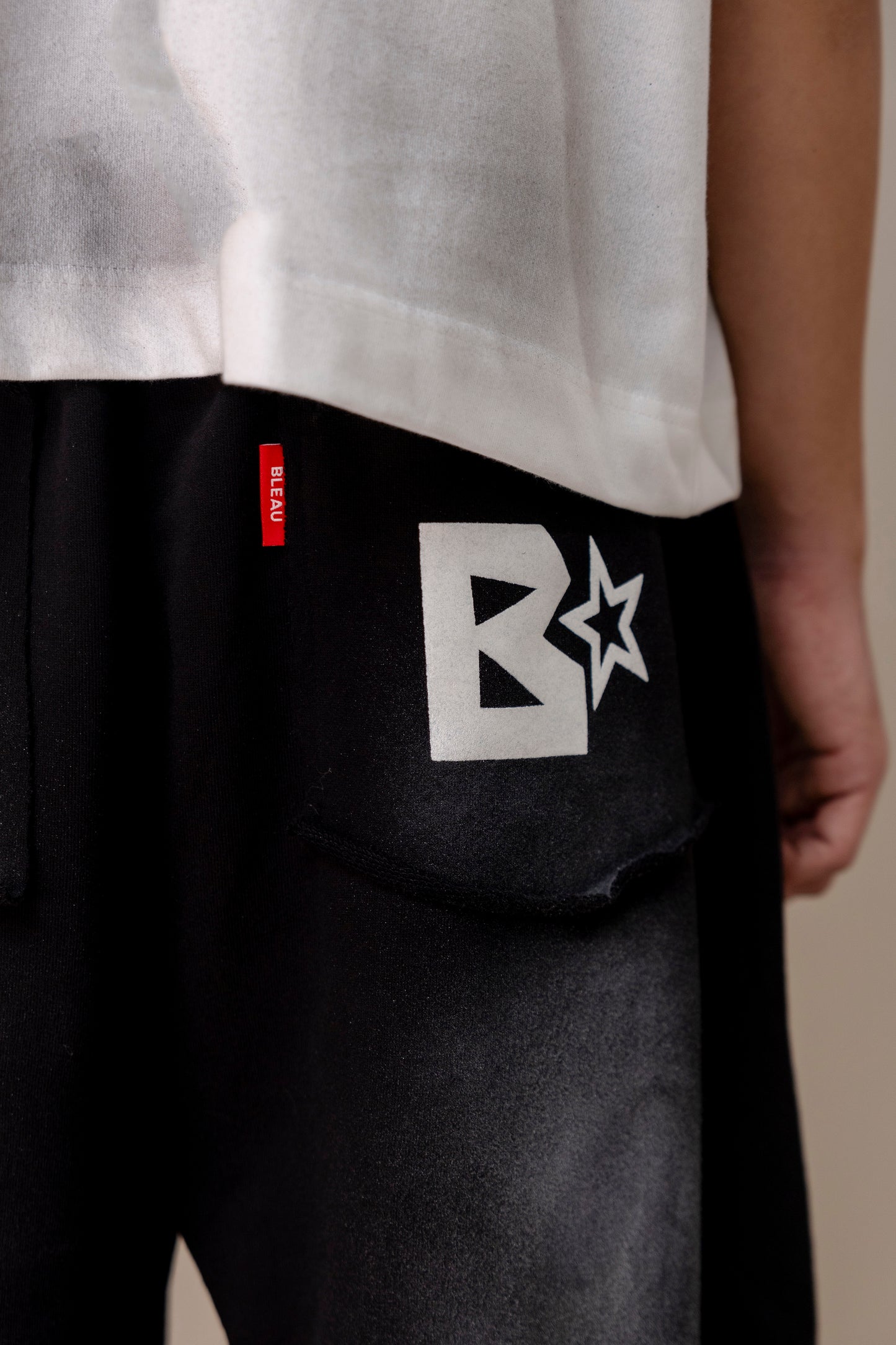 co-rd set (Dirt Effect T-shirt & Black Spray Sweatpants)