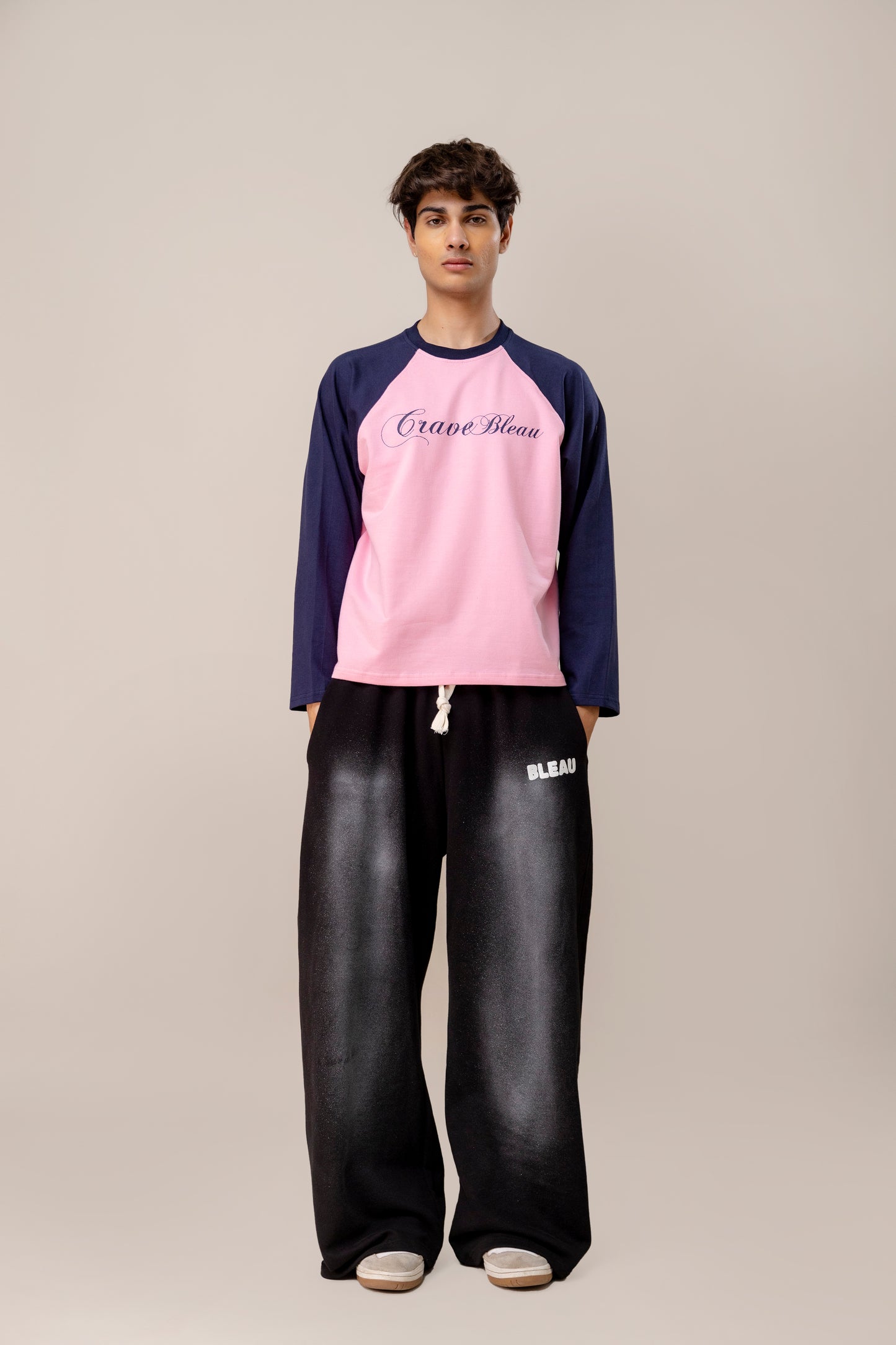 co-rd set (Celeste Raglan & Black Spray Sweatpants)