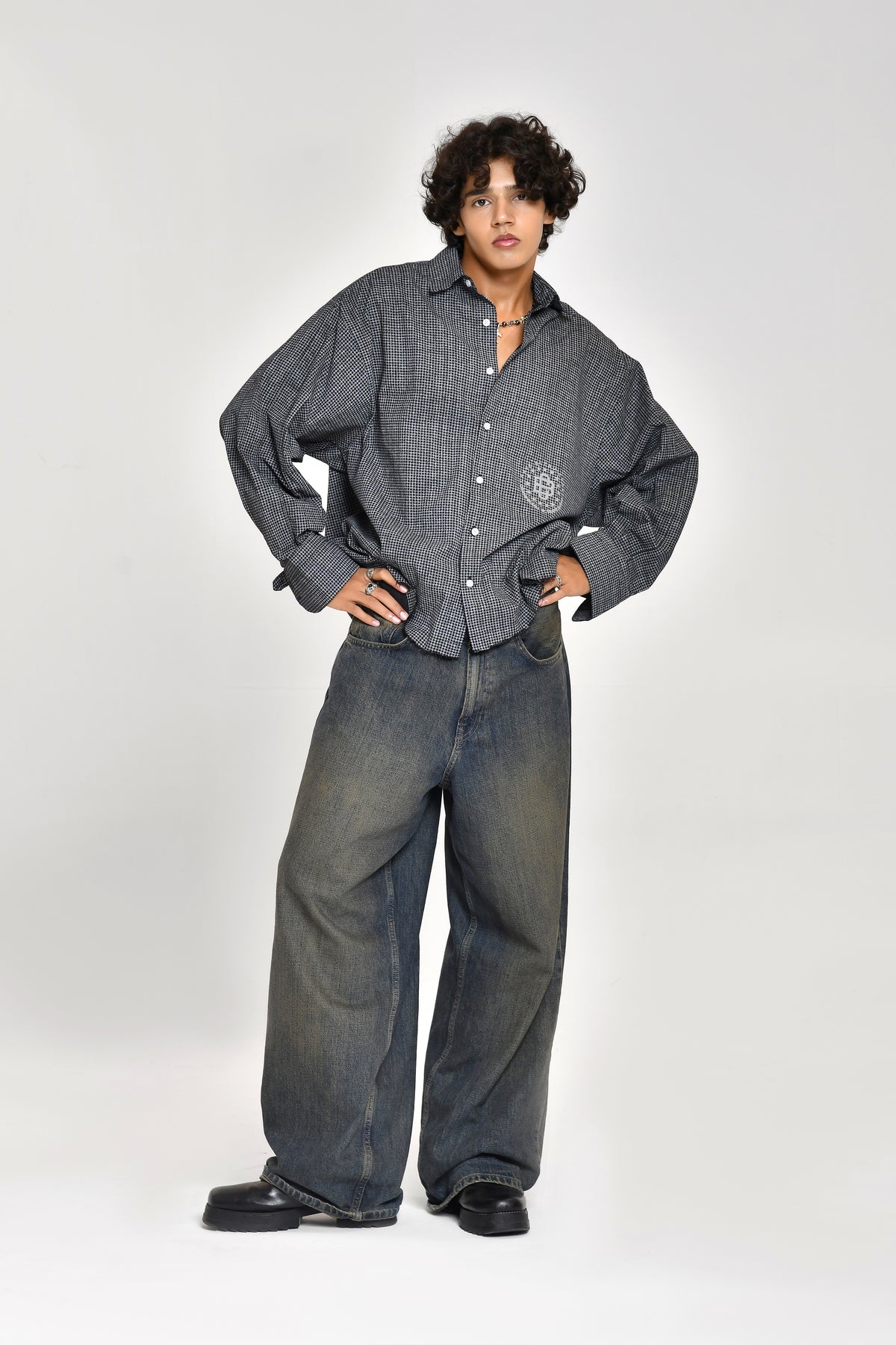 Black Threadline Shirt